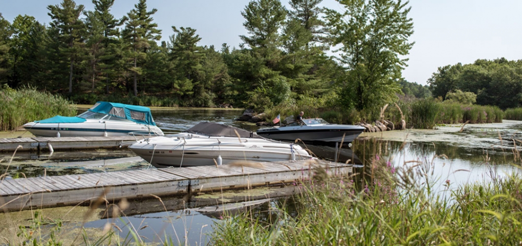 Capt’s Inn and Suites Alexandria Bay NY in the Thousand Islands — Alex